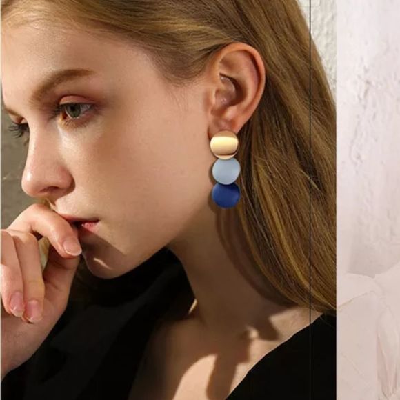 Professional Blue Triple Circle Drop Earrings - Picture 4 of 12